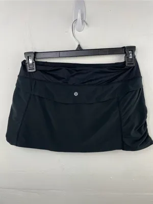Lululemon Black Skort with shorts drawstring size 6 thumbnail 2
