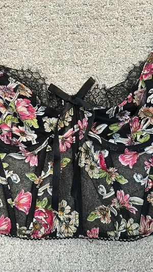 Victoria's Secret Top thumbnail 4