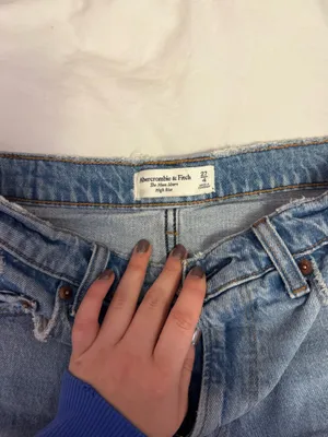 Abercrombie Shorts Mom thumbnail 2