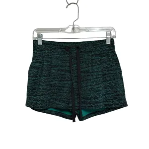 Lululemon Spring Break Away Shorts II in Hunter Green Mini Trax - Size 6 thumbnail 4