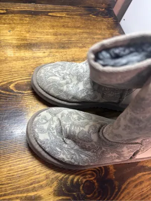 Ugg gray paisley tall boots size 8 thumbnail 4