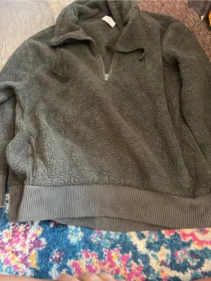 Athleta medium sweatshirt thumbnail 5