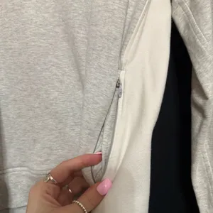 Lululemon On The Double Pullover Heathered White Size 6 thumbnail 7
