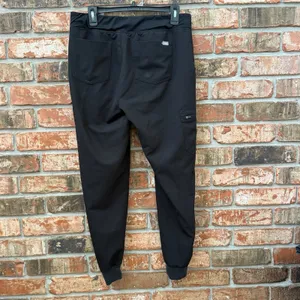 Figs Technical Collection Zamora Black Jogger Scrub Bottoms Size Medium thumbnail 3