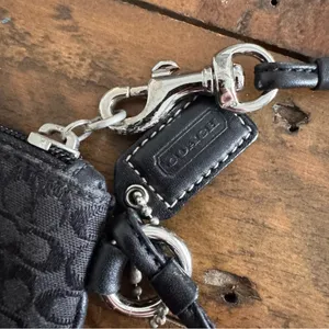 COACH Vintage Y2K Leather‎ Wristlet thumbnail 3