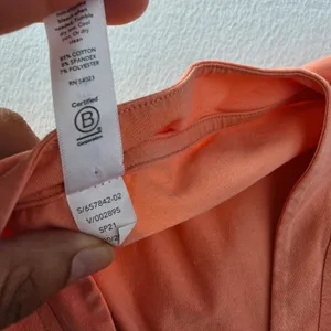 Athleta Avenue Tee Top Island Coral V-Neck Short Sleeve 657842 Womens Medium thumbnail 7