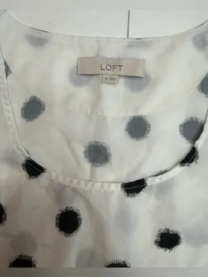 LOFT White Top with Gray and Black Dot Print size M thumbnail 4