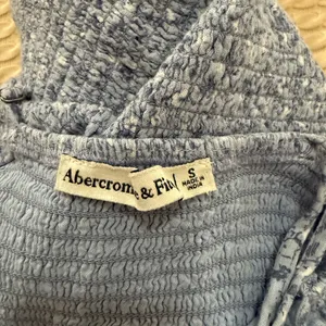 Abercrombie & Fitch Blue Floral Smocked Dress thumbnail 5