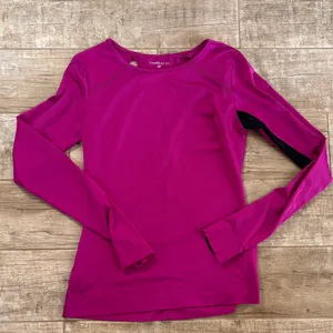 O'Neill 365 Magenta Long Sleeve Work Out Top thumbnail 1