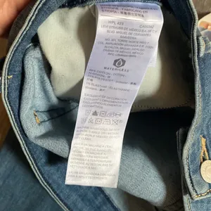 Levi's Medium Wash Bermuda Shorts Size 20 thumbnail 5