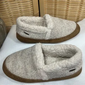 ACORN Slippers, Size: 6 1/2 - 7 1/2 thumbnail 5