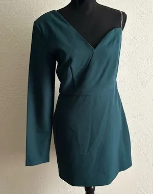 Emerald green one shoulder long sleeve sweetheart neckline semi formal dress thumbnail 1