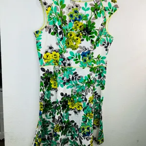 London Times Green and White Leaf Print Dress thumbnail 9