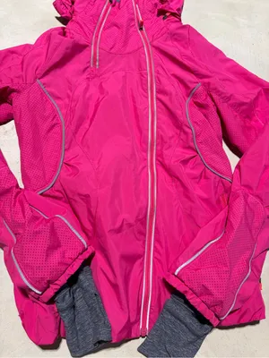 Lululemon run inspire jacket Women’s Pink Hooded Windbreaker Jacket 4 thumbnail 4