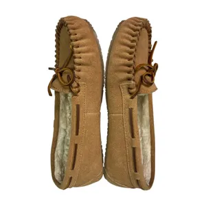 Minnetonka Cally Moccasin Slippers Womens 7M Brown Leather Faux Fur Cozy Cabin thumbnail 3