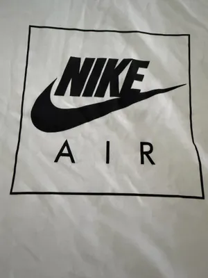 White Nike T-Shirt thumbnail 3