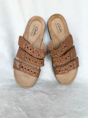 NWOT Clarks Collection Women’s Brown Woven Adjustable Comfort Sandals Size 7 M thumbnail 3
