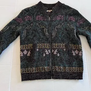 Gimmicks by BKE Women’s Sweater thumbnail 4