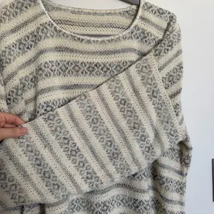 Vintage Cream and Brown Print Stripe Crew Neck Oversized 90s Y2K Sweater Size XL thumbnail 4