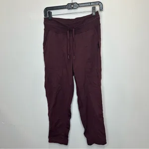 Lululemon Athletica Size 4 Dance Studio Jogger Burgundy thumbnail 3