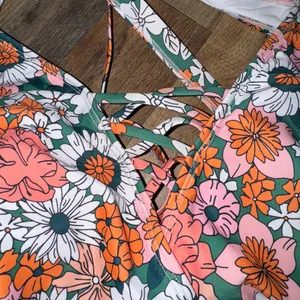 Hanna Nikole Floral Bikini NEW thumbnail 5