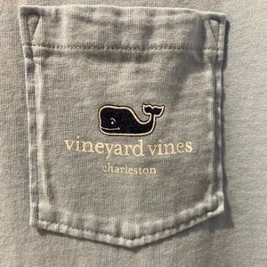 SPECIALIZED LOCATION VINEYARD VINES SHIRT!!! thumbnail 3
