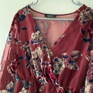 Akira Maroon Floral Long Flare‎ Sleeve Romper thumbnail 3