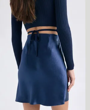Aritzia | Babaton Slip Satin Crinkled Mini Skirt Size 6 In Starboard Navy Blue thumbnail 3