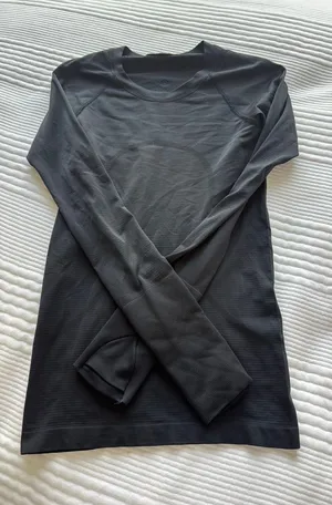 Lululemon Swiftly Long Sleeve Tech thumbnail 1