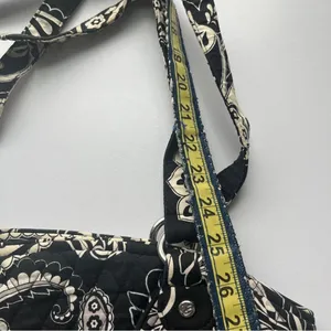 Vera Bradley Midnight Paisley Cotten Toggle Tote Black White Paisley Shoulder thumbnail 6