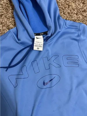 Nike hoodie cropped thumbnail 2