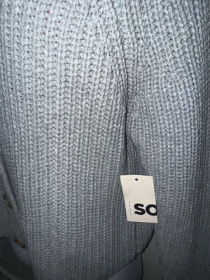 SO Gray Ribbed Button thumbnail 4