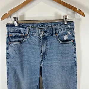 American‎ Eagle High Rise Relaxed Straight Jeans Blue Distressed Raw Hem Size 0 thumbnail 2