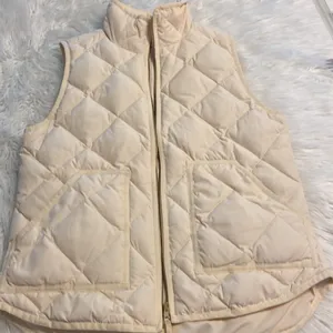 J.Crew Puffer Vest size S BNWOT length 25” bust 36” color cream thumbnail 10