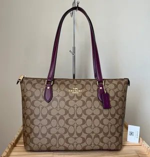 Coach Purse thumbnail 1