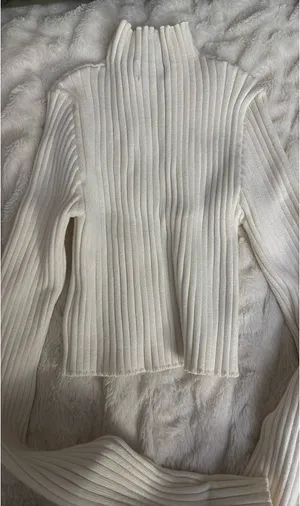 Edikted Cropped Sweater thumbnail 2