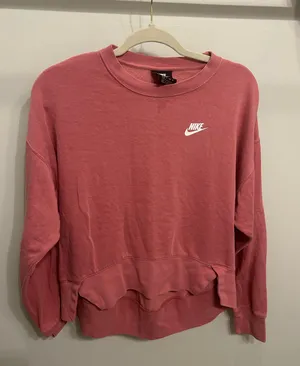 Nike High-Low Crew Neck  thumbnail 1