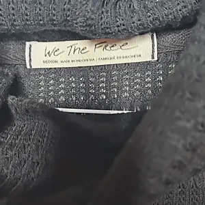 Free People raw hem cowl neck long sleeve knitted black pull over sweater sz M thumbnail 4