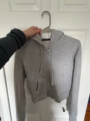 Brandy Melville Zip-Up Cropped Grey thumbnail 3