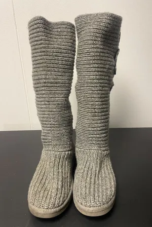 Ugg Women Grey Cardi Knit Boots Tall Size 8 SKU 2071 thumbnail 1