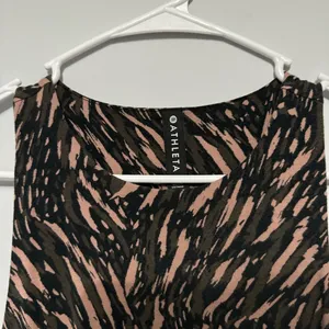 Athleta Abstract Print Santorini Athleisure Travel Dress thumbnail 5