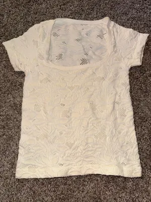 white top thumbnail 1