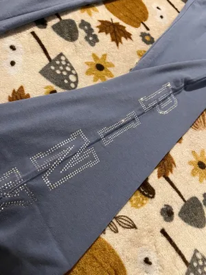 PINK Victoria's Secret flare leggings thumbnail 5