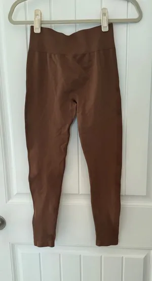 Women’s Brown High-Waist Leggings thumbnail 1