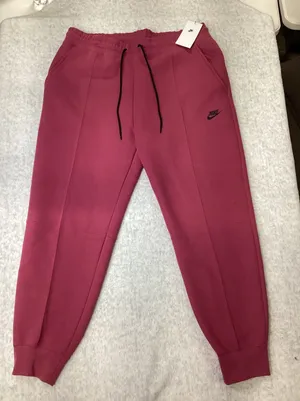 Nike Womens Tech Fleece Mid Rise‎ Joggers FB8330-634 Berry Pink XS NWT. thumbnail 1