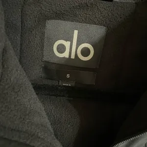 Alo Yoga NWT Polar Fleece Cropped Wintry Mix Full Zip Jacket Black Size S thumbnail 9