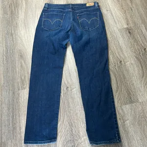 Levis Mid Rise Skinny Jeans thumbnail 6
