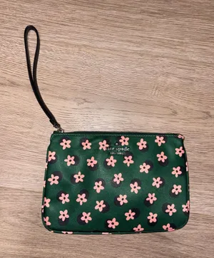 Kate Spade Green Floral Wallet Wristlet NEW thumbnail 1