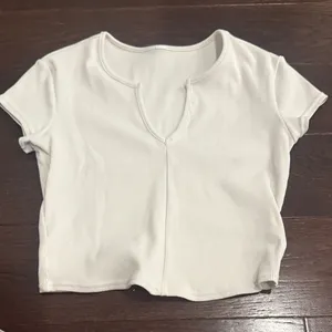 ⭐️ALO White Ribbed Women's TSHIRT thumbnail 1