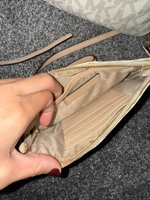 Michael Kors Logo Pattern Wristlet thumbnail 2